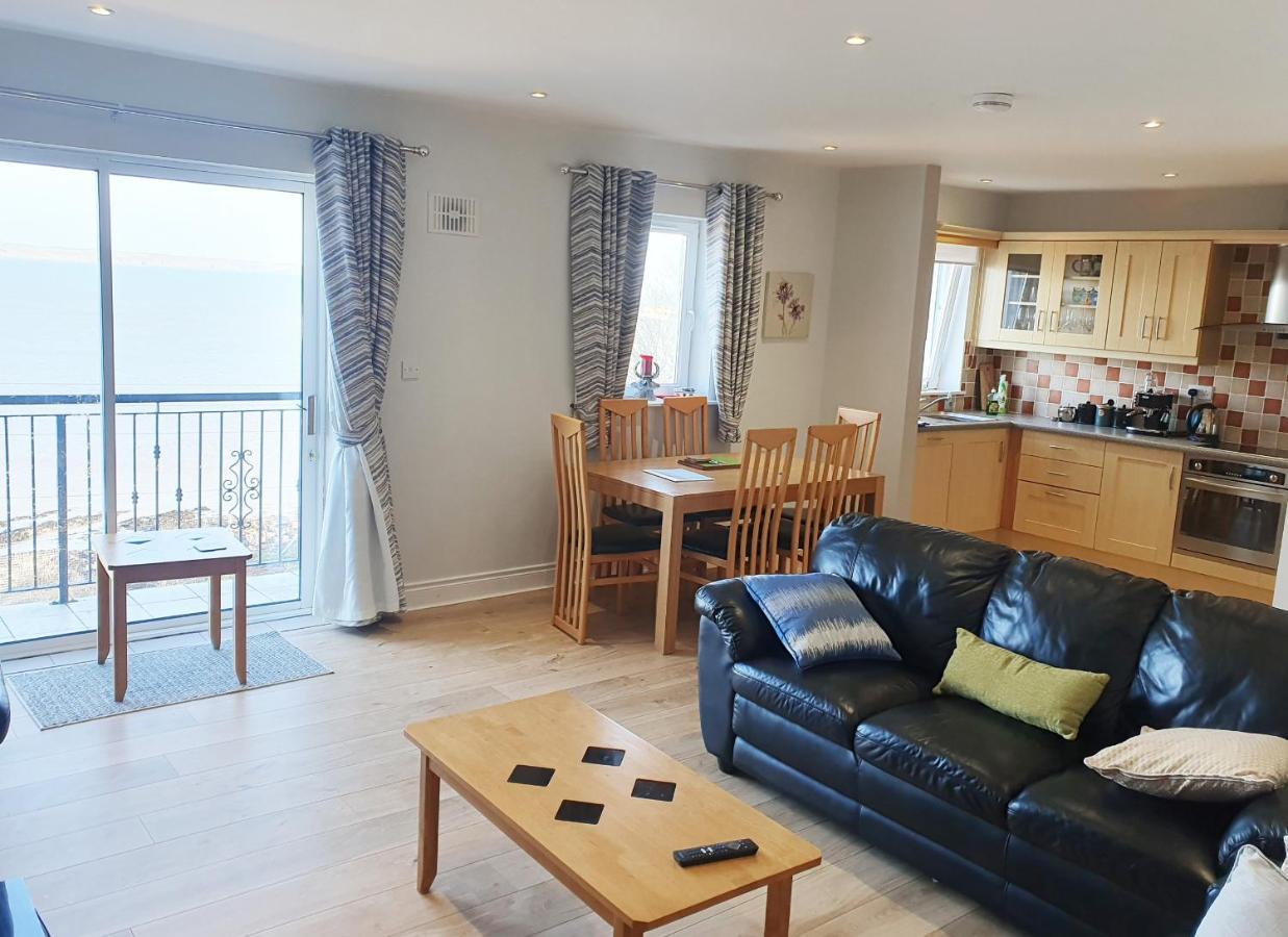 Ballycotton Holiday Apartment No 6 By Trident Holiday Homes מראה חיצוני תמונה